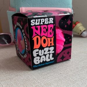NeeDoh Super Fuzz Ball – 4” Hot Pink Fluffy Squish | Velvet Stress Relief Sensor